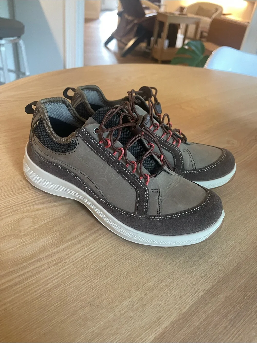 Hotter Explore GTX women’s Olive and Brown Hiking Shoe sz6 NEW